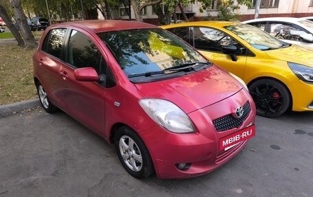 Toyota Yaris III рестайлинг, 2007 год, 285 000 рублей, 2 фотография