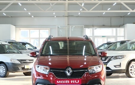 Renault Sandero II рестайлинг, 2020 год, 1 499 000 рублей, 2 фотография