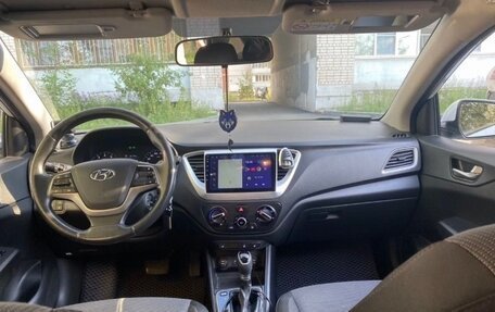 Hyundai Solaris II рестайлинг, 2017 год, 1 050 000 рублей, 13 фотография