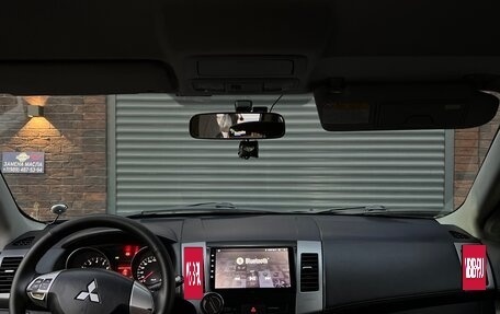 Mitsubishi Outlander III рестайлинг 3, 2011 год, 1 000 000 рублей, 14 фотография