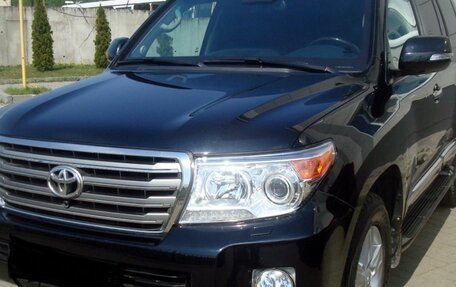 Toyota Land Cruiser 200, 2012 год, 5 200 000 рублей, 1 фотография