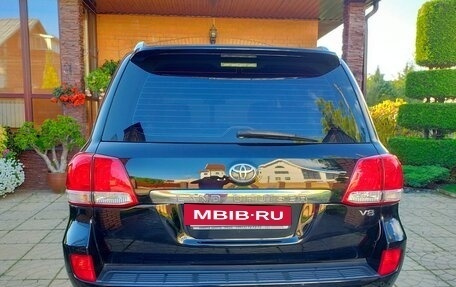 Toyota Land Cruiser 200, 2011 год, 3 200 000 рублей, 11 фотография