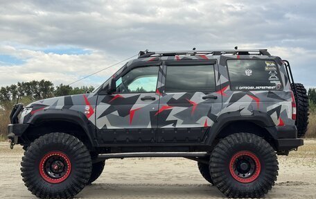 ЛуАЗ Patriot, 2011 год, 1 690 000 рублей, 2 фотография