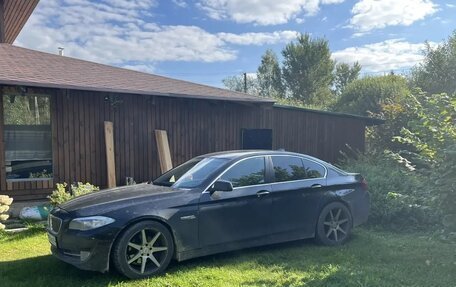 BMW 5 серия, 2012 год, 1 500 000 рублей, 2 фотография