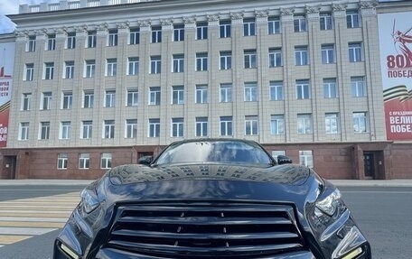 Infiniti QX70, 2015 год, 2 300 000 рублей, 3 фотография