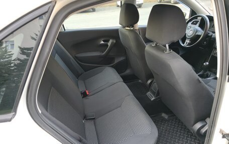 Volkswagen Polo VI (EU Market), 2012 год, 650 000 рублей, 17 фотография