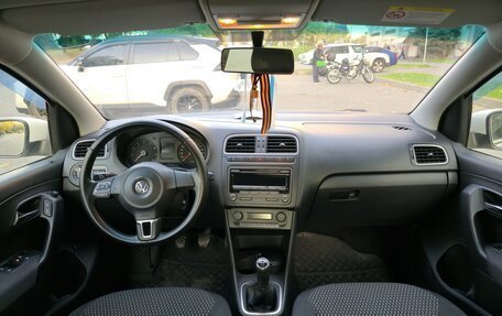 Volkswagen Polo VI (EU Market), 2012 год, 650 000 рублей, 18 фотография
