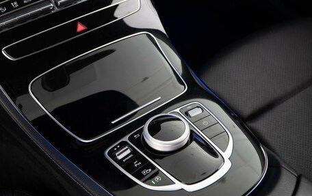 Mercedes-Benz E-Класс, 2018 год, 2 397 400 рублей, 17 фотография