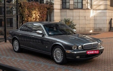 Jaguar XJ III (X350), 2006 год, 1 850 000 рублей, 10 фотография