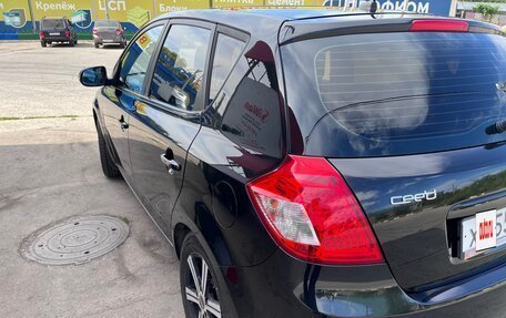 KIA cee'd I рестайлинг, 2011 год, 750 000 рублей, 2 фотография