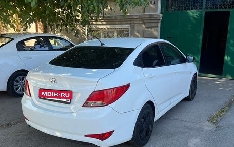 Hyundai Solaris II рестайлинг, 2014 год, 580 000 рублей, 4 фотография
