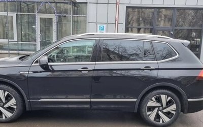 Volkswagen Tiguan II, 2023 год, 4 050 000 рублей, 1 фотография