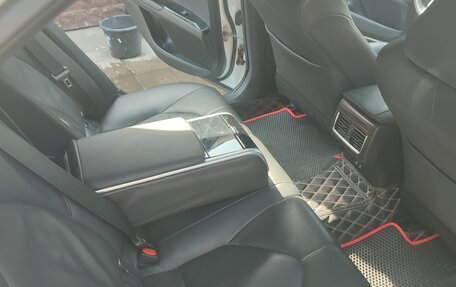Toyota Camry, 2018 год, 2 650 000 рублей, 9 фотография