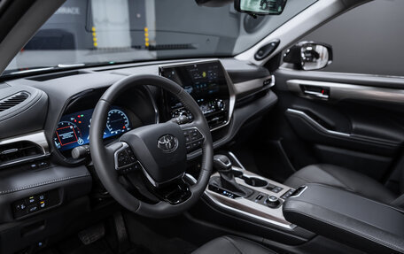 Toyota Highlander, 2025 год, 5 550 000 рублей, 14 фотография