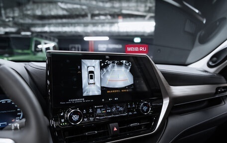Toyota Highlander, 2025 год, 5 550 000 рублей, 34 фотография