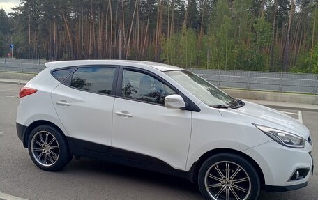 Hyundai ix35 I рестайлинг, 2015 год, 1 100 000 рублей, 2 фотография