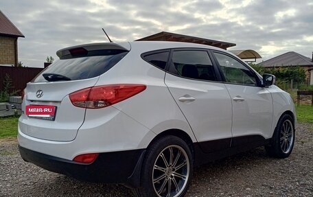 Hyundai ix35 I рестайлинг, 2015 год, 1 100 000 рублей, 8 фотография