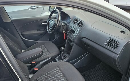Volkswagen Polo VI (EU Market), 2018 год, 1 100 000 рублей, 8 фотография