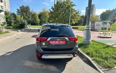 Mitsubishi Outlander III рестайлинг 3, 2021 год, 2 050 000 рублей, 4 фотография