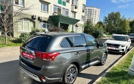 Mitsubishi Outlander III рестайлинг 3, 2021 год, 2 050 000 рублей, 3 фотография