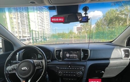 KIA Sportage IV рестайлинг, 2018 год, 1 899 000 рублей, 9 фотография