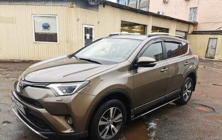 Toyota RAV4, 2016 год, 1 940 000 рублей, 6 фотография