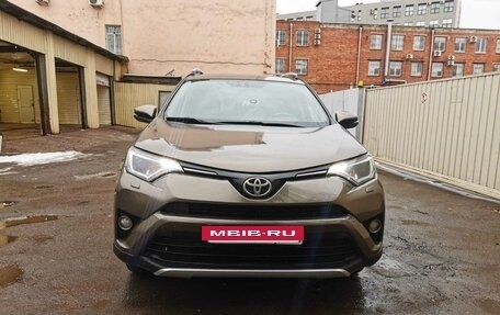 Toyota RAV4, 2016 год, 1 940 000 рублей, 5 фотография