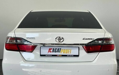 Toyota Camry, 2016 год, 1 850 000 рублей, 6 фотография