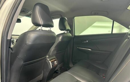 Toyota Camry, 2016 год, 1 850 000 рублей, 11 фотография