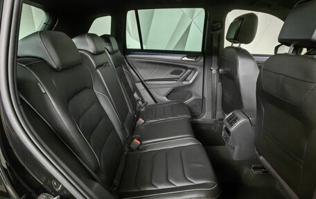 Volkswagen Tiguan II, 2021 год, 3 400 000 рублей, 16 фотография