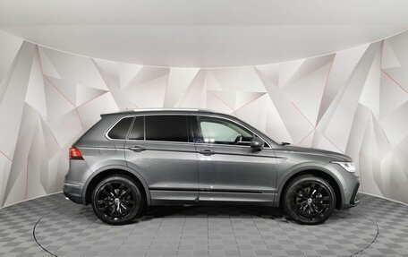 Volkswagen Tiguan II, 2021 год, 3 265 150 рублей, 6 фотография