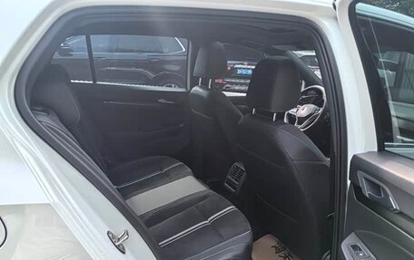 Volkswagen Golf VIII, 2022 год, 1 640 000 рублей, 14 фотография