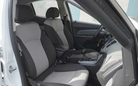 Chevrolet Cruze II, 2011 год, 719 000 рублей, 8 фотография