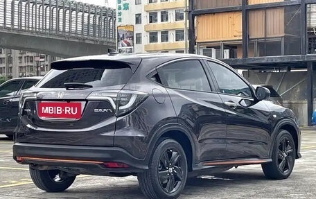 Honda Vezel, 2022 год, 1 203 555 рублей, 6 фотография