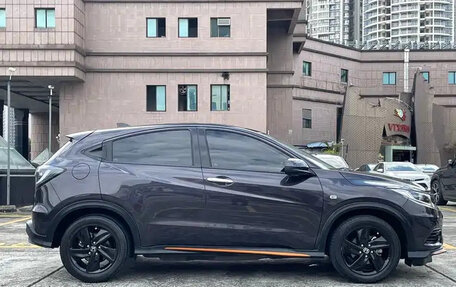 Honda Vezel, 2022 год, 1 203 555 рублей, 10 фотография