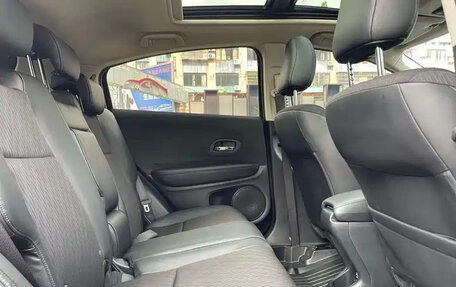 Honda Vezel, 2022 год, 1 203 555 рублей, 22 фотография