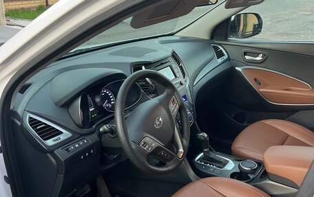 Hyundai Santa Fe III рестайлинг, 2017 год, 2 000 000 рублей, 14 фотография