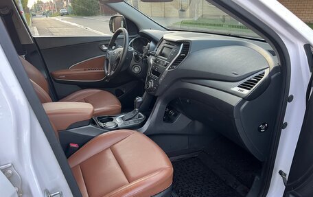 Hyundai Santa Fe III рестайлинг, 2017 год, 2 000 000 рублей, 18 фотография