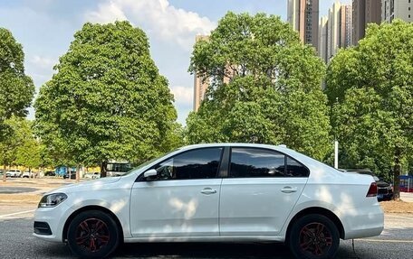 Volkswagen Santana, 2021 год, 1 000 000 рублей, 8 фотография