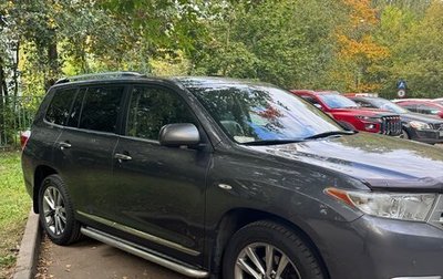 Toyota Highlander III, 2013 год, 1 990 000 рублей, 1 фотография