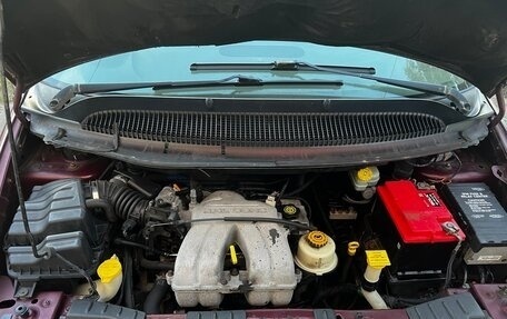 Chrysler Voyager IV, 2003 год, 345 000 рублей, 14 фотография
