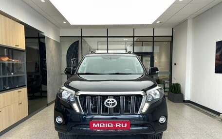 Toyota Land Cruiser Prado 150 рестайлинг 2, 2017 год, 3 700 000 рублей, 3 фотография