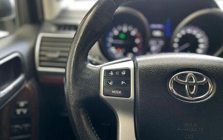 Toyota Land Cruiser Prado 150 рестайлинг 2, 2017 год, 3 700 000 рублей, 16 фотография