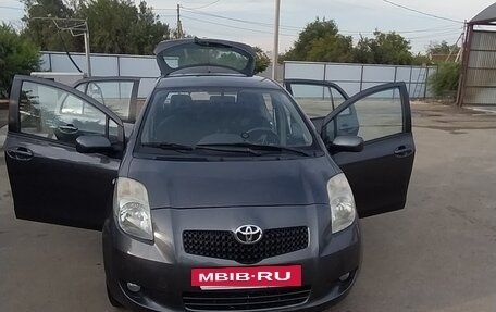 Toyota Yaris III рестайлинг, 2008 год, 660 000 рублей, 6 фотография