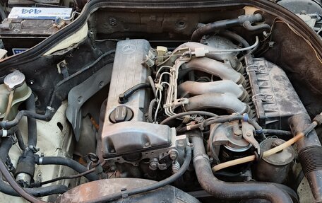 Mercedes-Benz W124, 1990 год, 300 000 рублей, 3 фотография