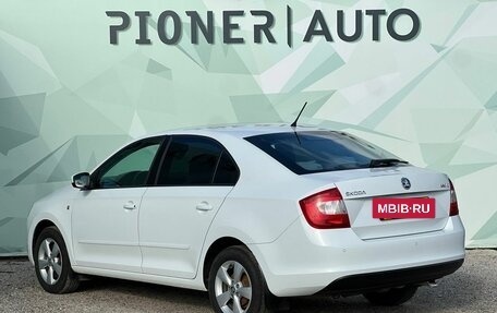 Skoda Rapid I, 2014 год, 860 000 рублей, 6 фотография
