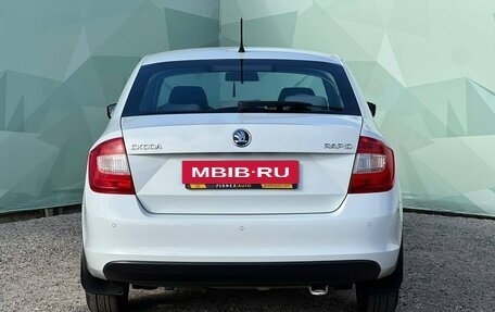 Skoda Rapid I, 2014 год, 860 000 рублей, 5 фотография