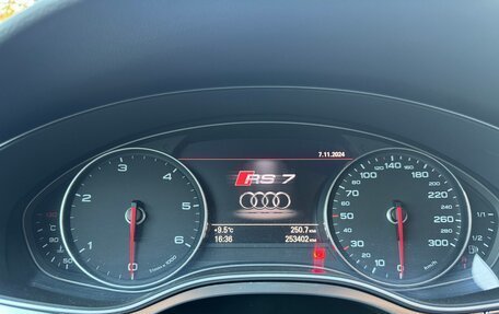 Audi A7, 2011 год, 1 880 000 рублей, 16 фотография