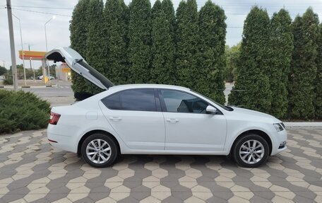 Skoda Octavia, 2018 год, 1 550 000 рублей, 12 фотография