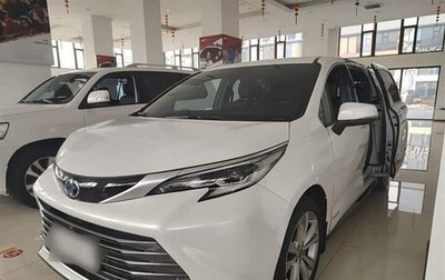 Toyota Sienna, 2023 год, 5 709 887 рублей, 1 фотография